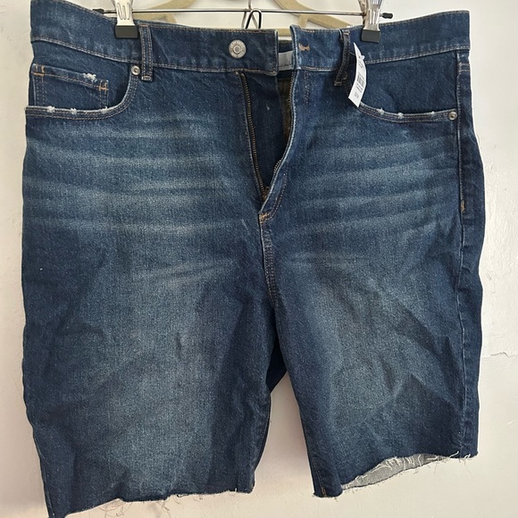 LOFT Pants - NWT Loft Bermuda Shorts